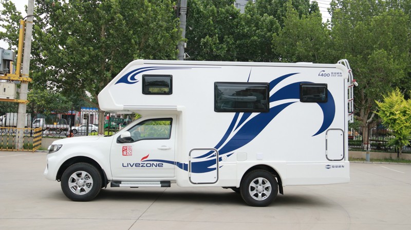 房車旅行，面對(duì)復(fù)雜路況四驅(qū)是必選