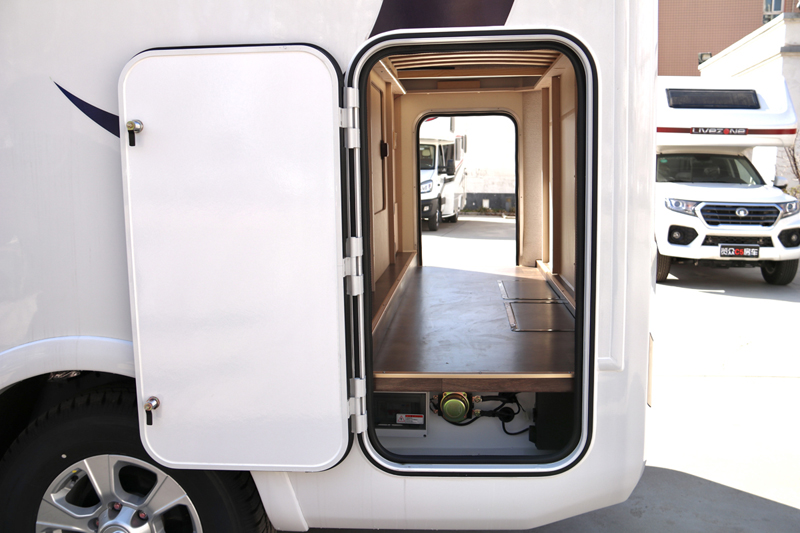 吞得下旅行裝備，房車有它才給力