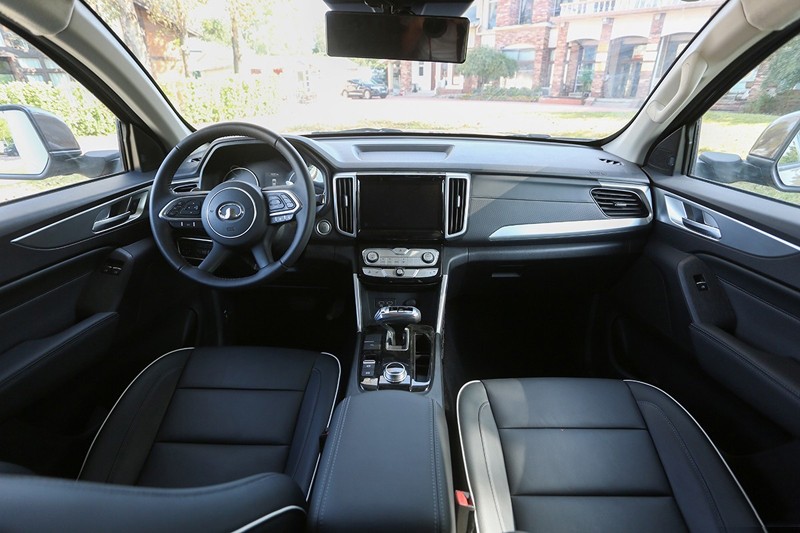 入座舒適，躺平更美，與“炮”結伴而行