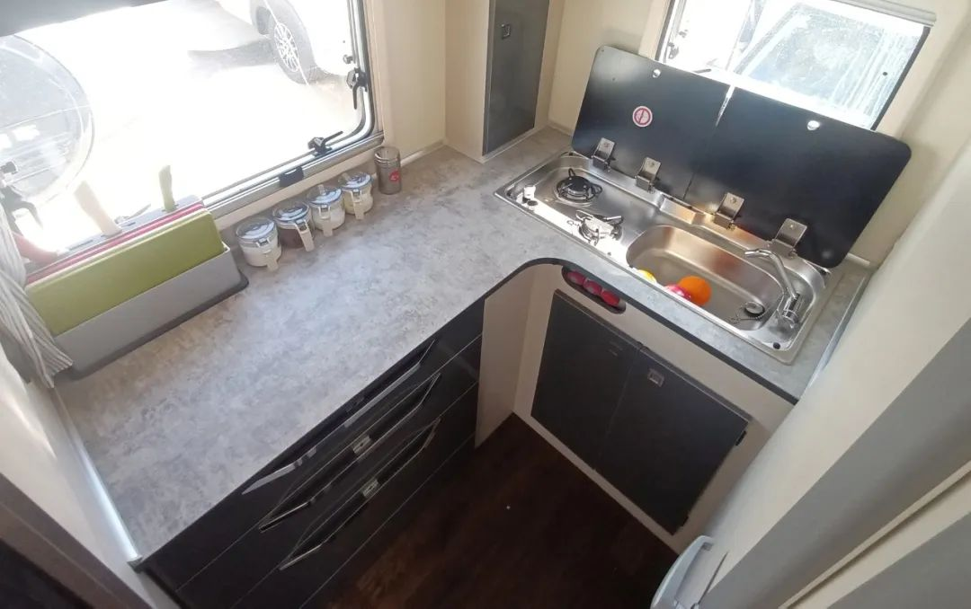 氣場(chǎng)全開！駱駝房車最強(qiáng)全明星陣容，齊了！