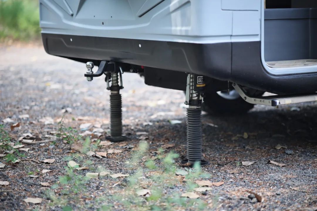 TOD智能四驅(qū) 全車越野套件，這是不是你理想的C型越野房車？