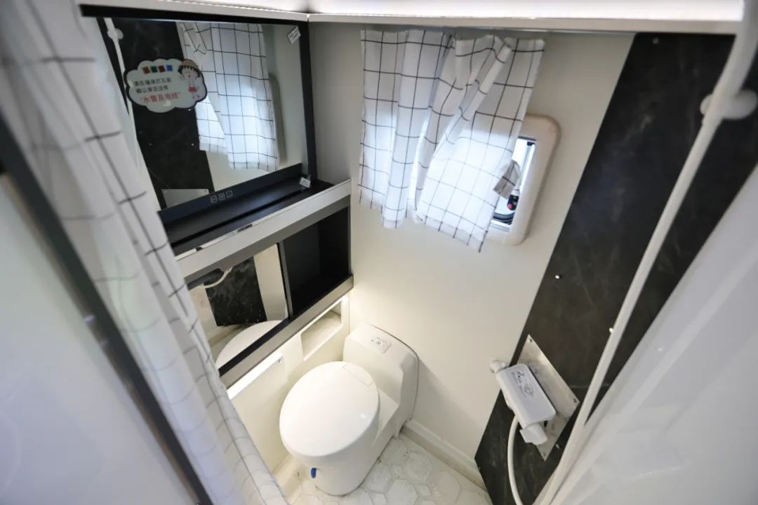 TOD智能四驅(qū) 全車越野套件，這是不是你理想的C型越野房車？