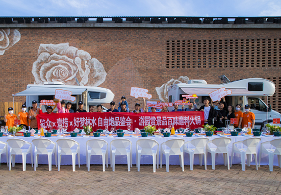 舒適房車生活，你怎么能不羨慕？